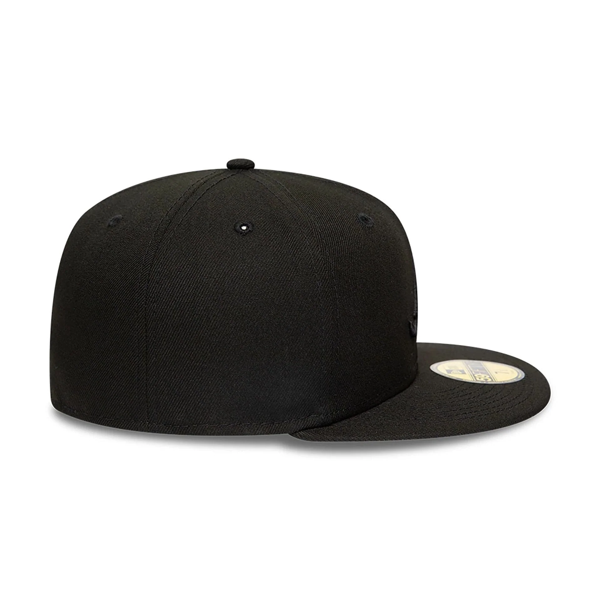Atlanta Braves MLB Black on Black 59FIFTY Fitted Cap - Image 5