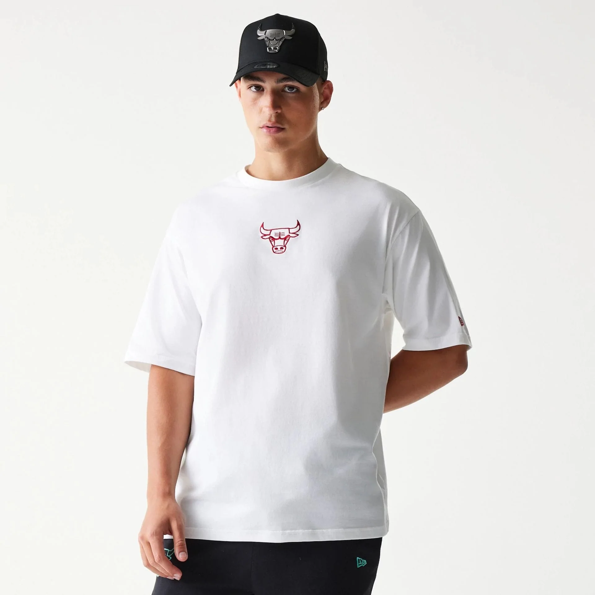 Chicago Bulls NBA League Essential White Oversized T-Shirt