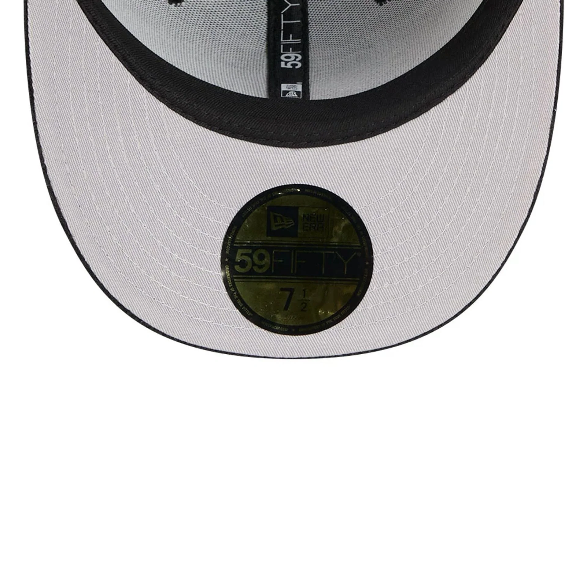 Chicago White Sox MLB Chenille Pop Black 59FIFTY Fitted Cap - Image 2