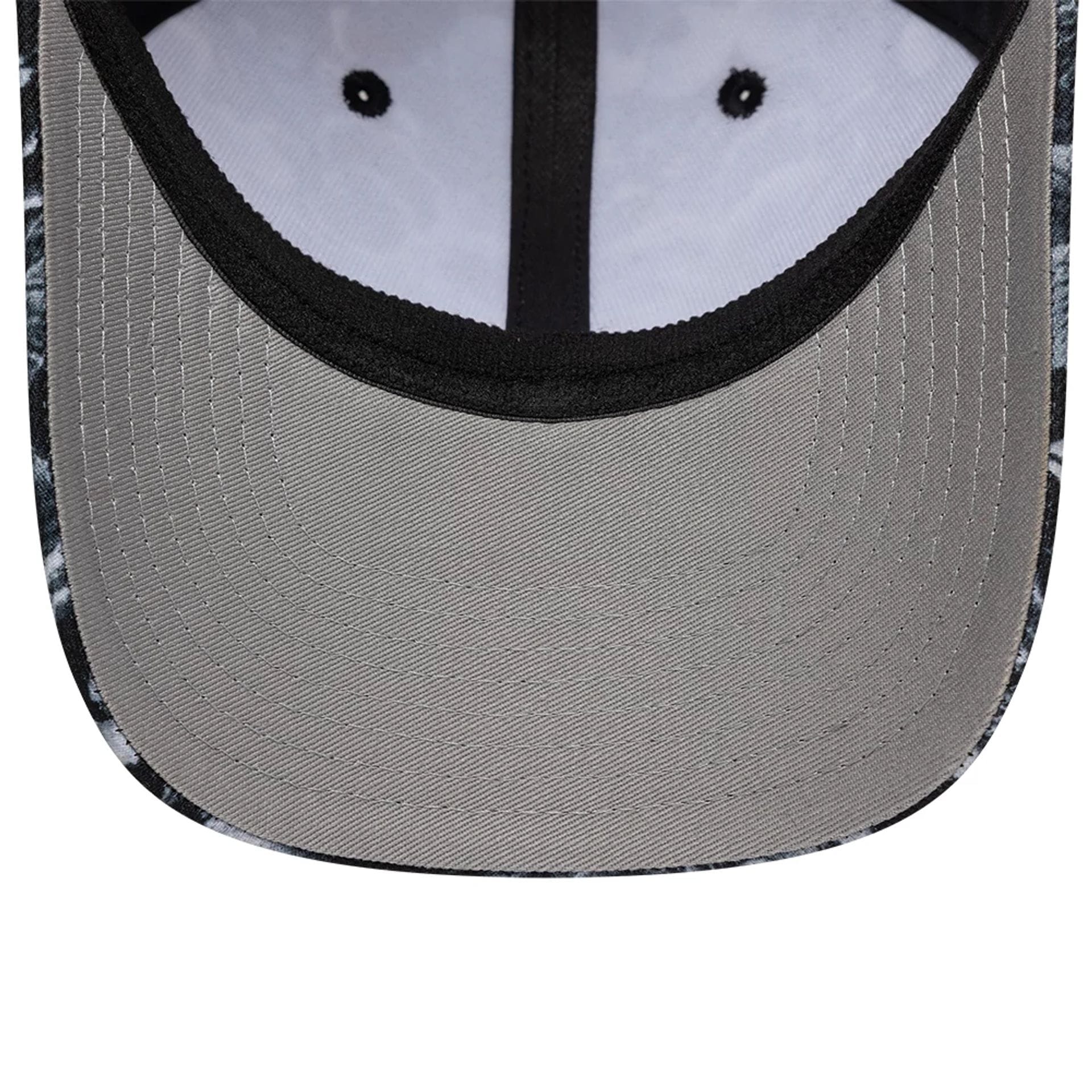New Era Floral Black 39SEVENTY Stretch Fit Cap - Image 2