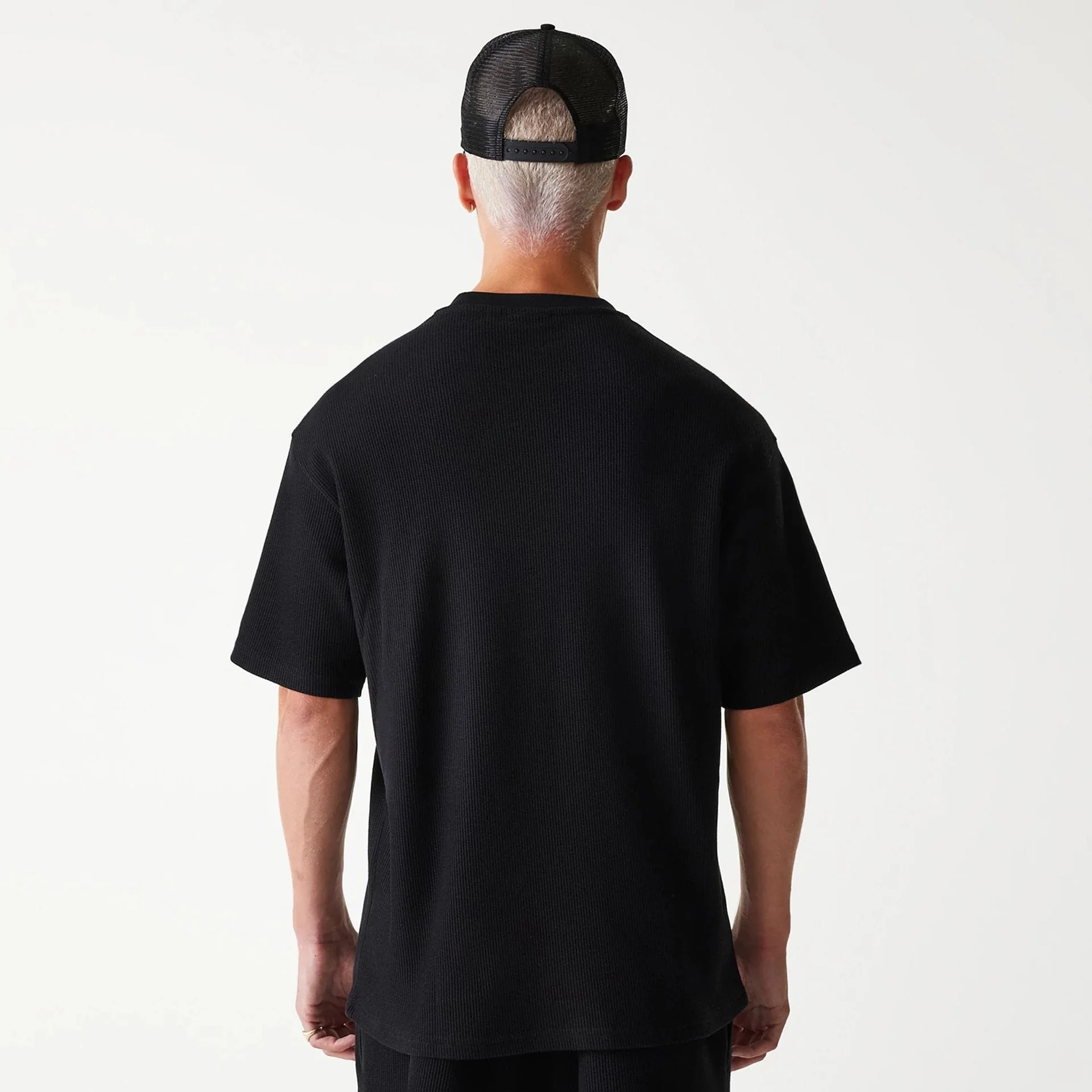 New Era Waffle Black Oversized T-Shirt - Image 2