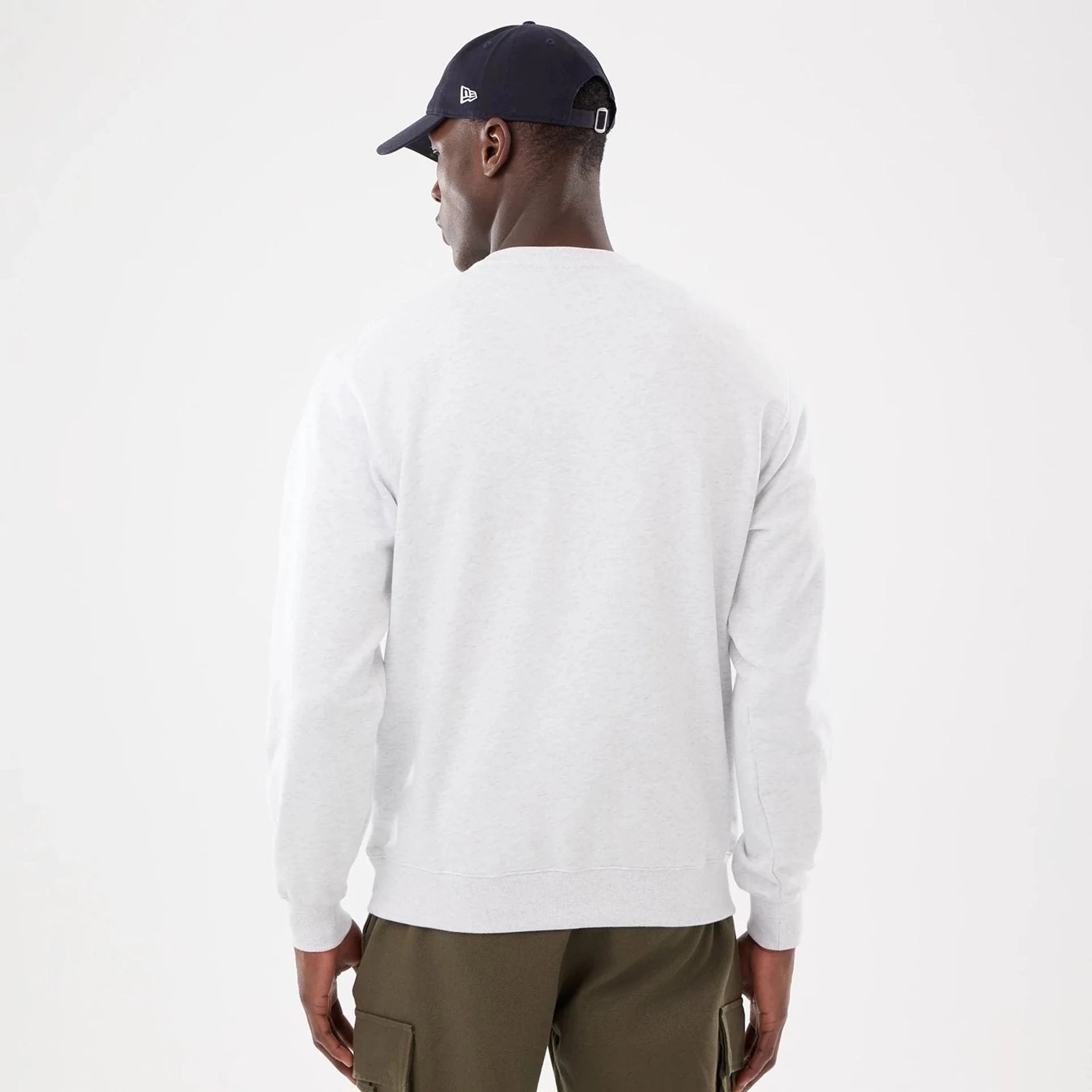 New York Yankees MLB Retro White Oversized Crew Neck Sweater - Image 2