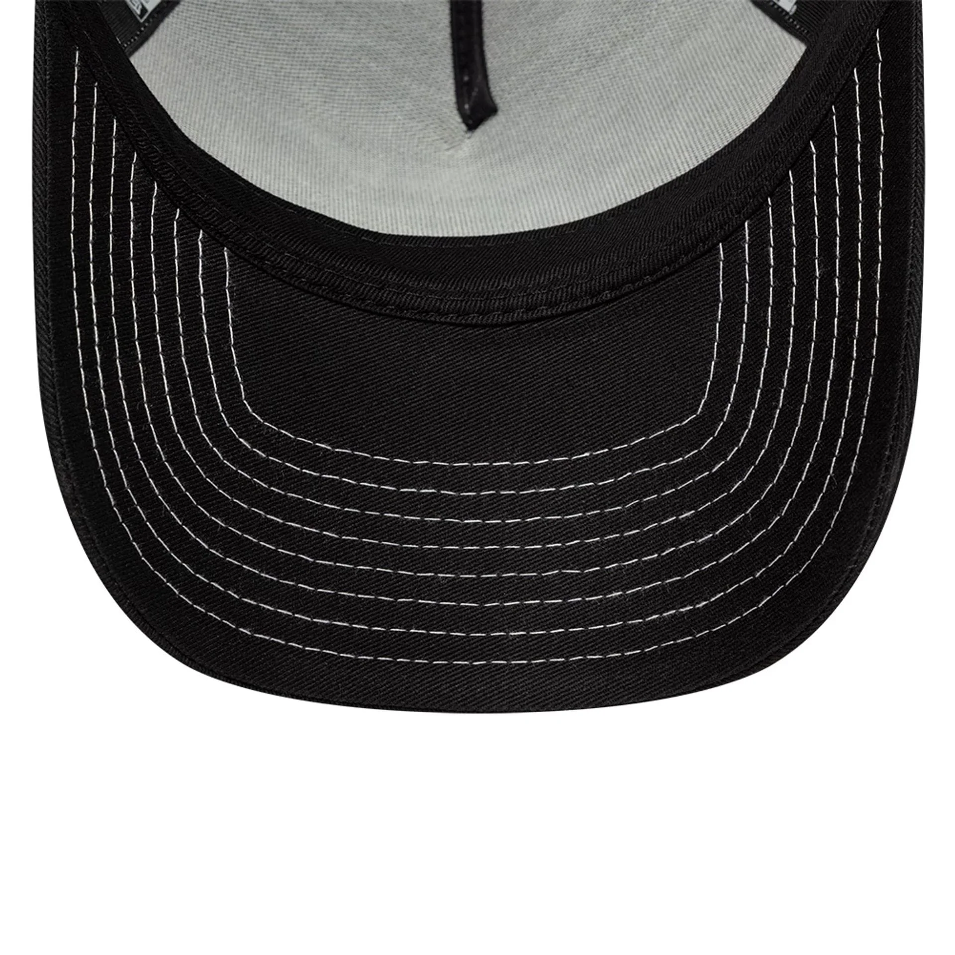 Paris Saint Germain Black 9FORTY E-Frame Trucker Adjustable Cap - Image 5